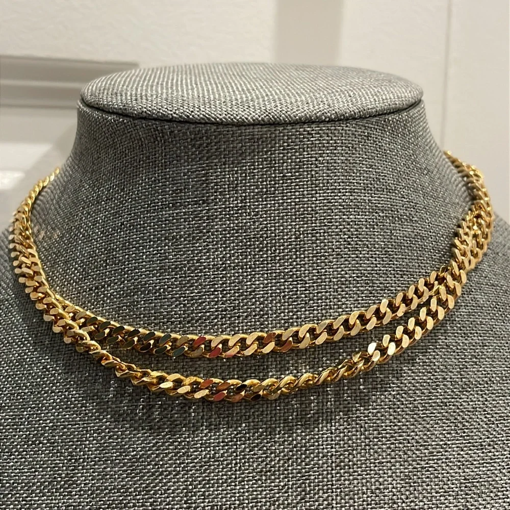 Gold Tone Link Chain Necklace - Picture 5 of 9